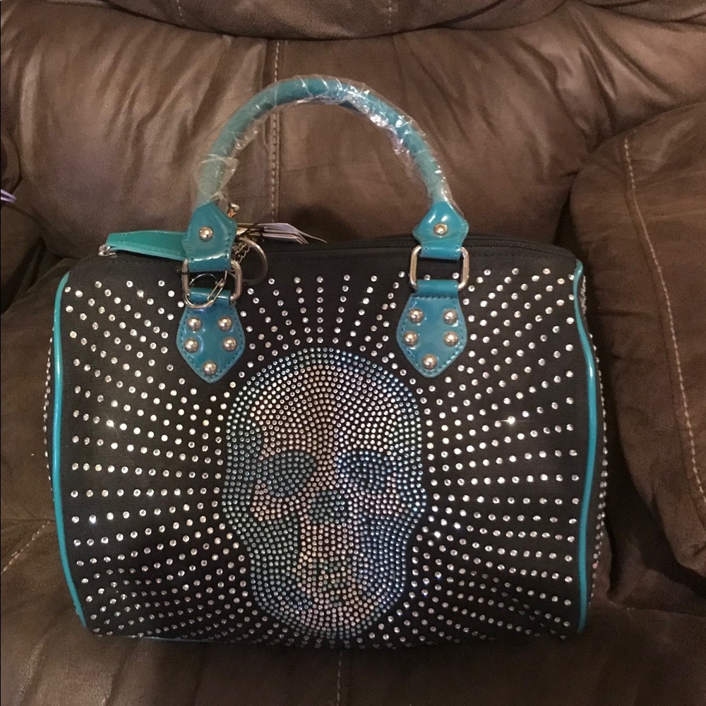 Skull bling purse by Lany.